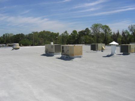 FE 348-2.8 is an HFC blown polyurethane foam (SPF) system for roofing